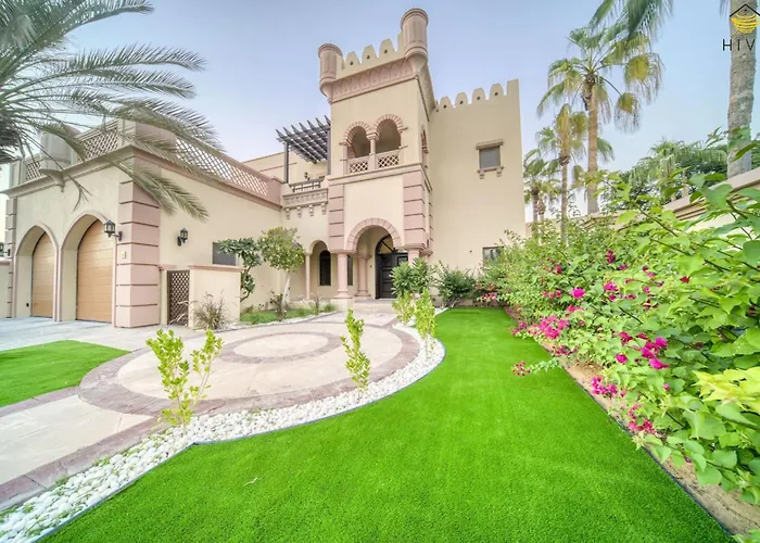 Stunning 4 Bed Villa In Canal Cove