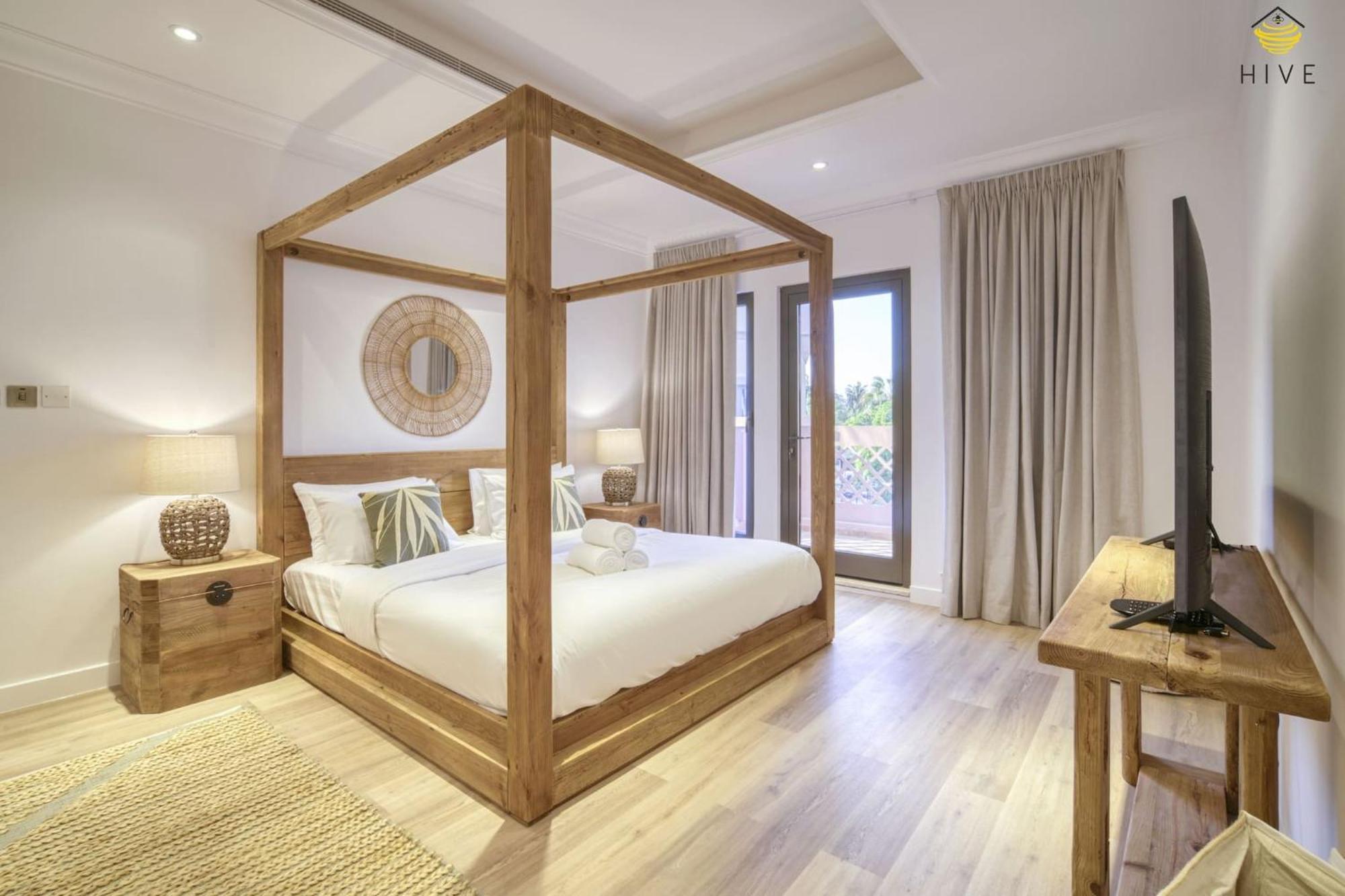 Stunning 4 Bed In Canal Cove Dubai