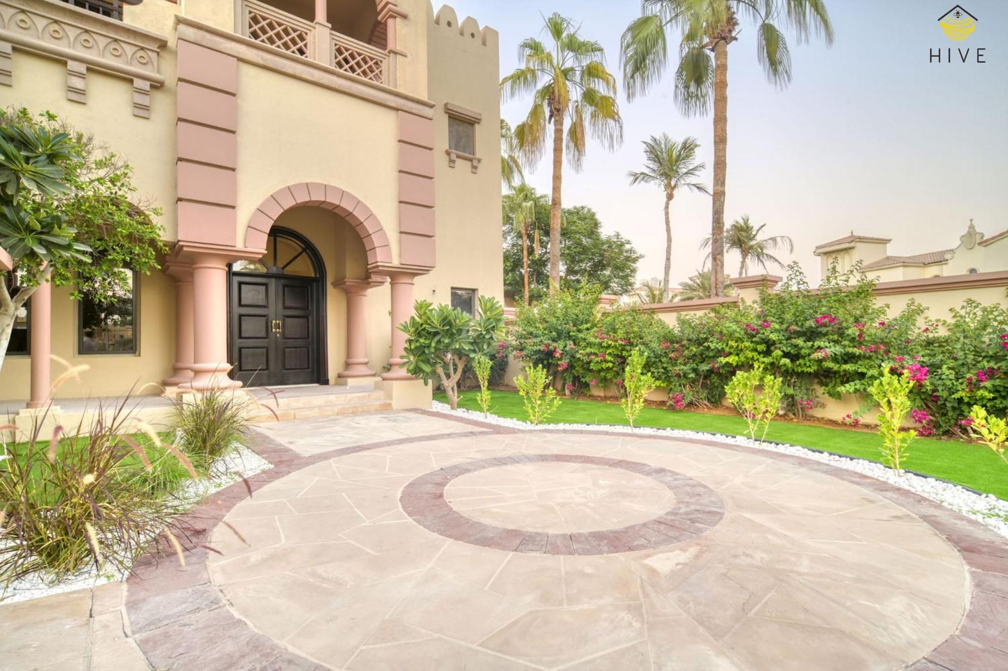 Stunning 4 Bed In Canal Cove