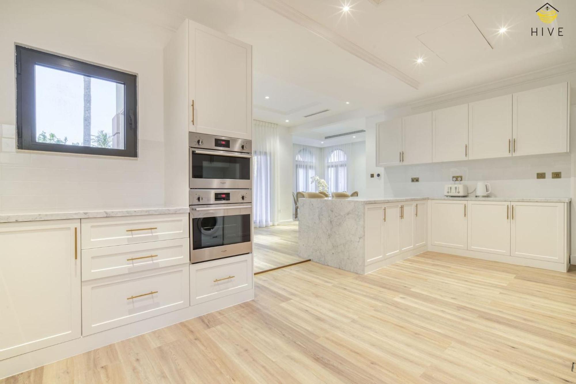 Stunning 4 Bed In Canal Cove Villa